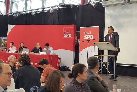OB-Kandidat Jochen Reh-Schall beim UB-Parteitag